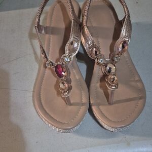 Source Unknown Elegant Jewel-Embellished Sandals in Tan